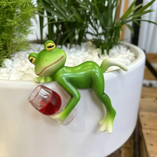 Tipsy Frog Pot Hugger – Funny Drunk Garden Frog Figurine with Wine Glass – Miniature Plant Decoration for Indoor & Outdoor Pots